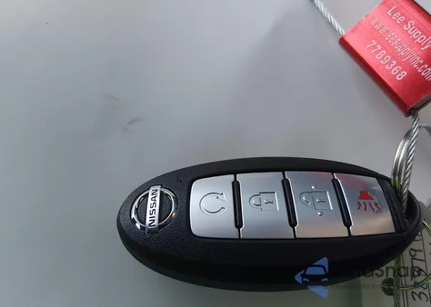 2020 Nissan Kicks Sv Xtronic Cvt из США, поврежденный, VIN 3N1CP5CV2LL559296